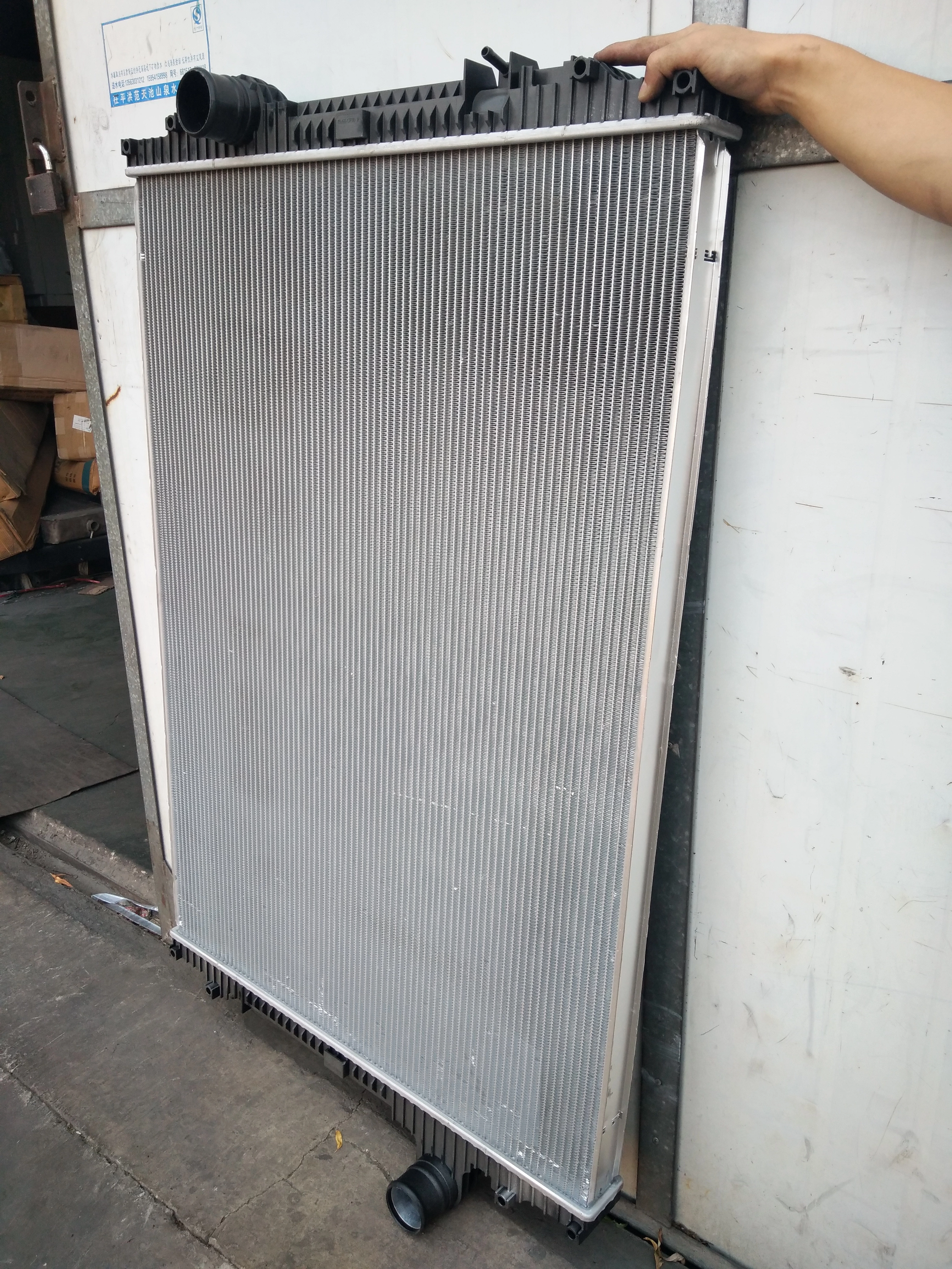 2001-2514 HD205009, LT9109, TR9045, 559045, S6518, 437278, 437278S, 650018, 650018ST, 239045 Radiador de alta resistencia de piezas de motor de automóvil para American Truck Kenworth